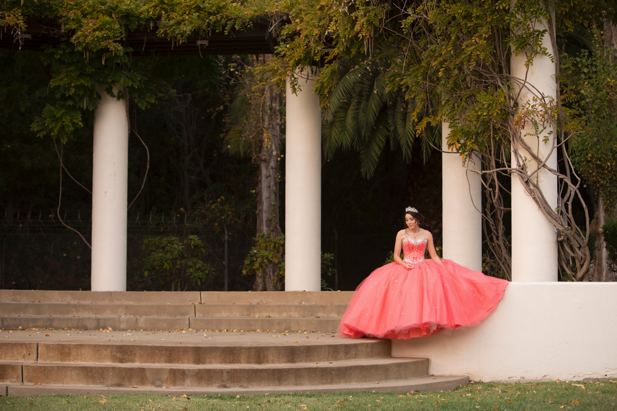 Laura_Cottril_Mills_College_quinceanera_6